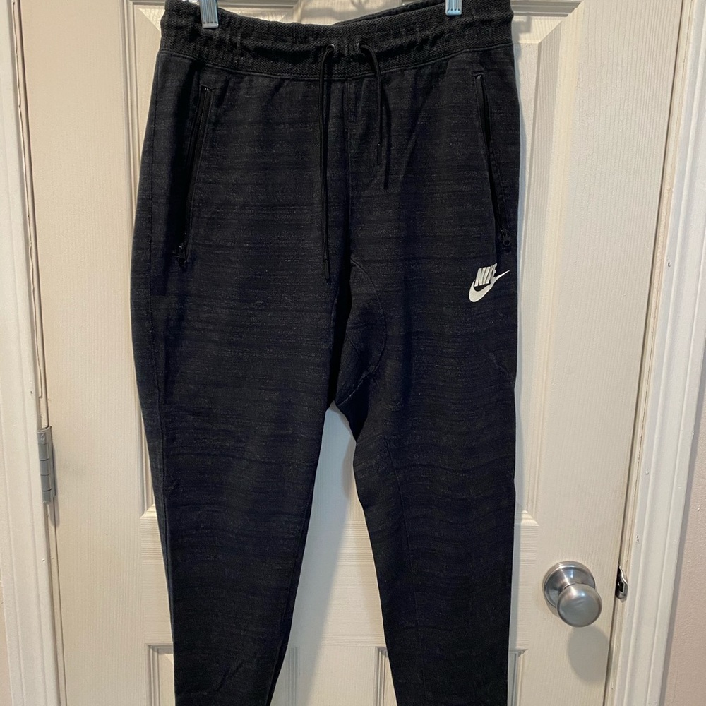 Men’s Nike Joggers size medium